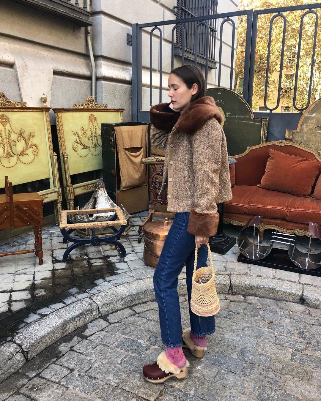 Под открытую обувь можно надевать не только носки-невидимки / Фото - instagram.com/helenacuesta/ Под открытую обувь можно надевать не только носки-невидимки / Фото - instagram.com/helenacuesta/