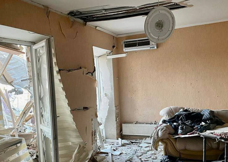 Загарбники всю ніч обстрілювали частину Дніпропетровської області, є руйнування / фото t.me/dnipropetrovskaODA Загарбники всю ніч обстрілювали частину Дніпропетровської області, є руйнування / фото t.me/dnipropetrovskaODA