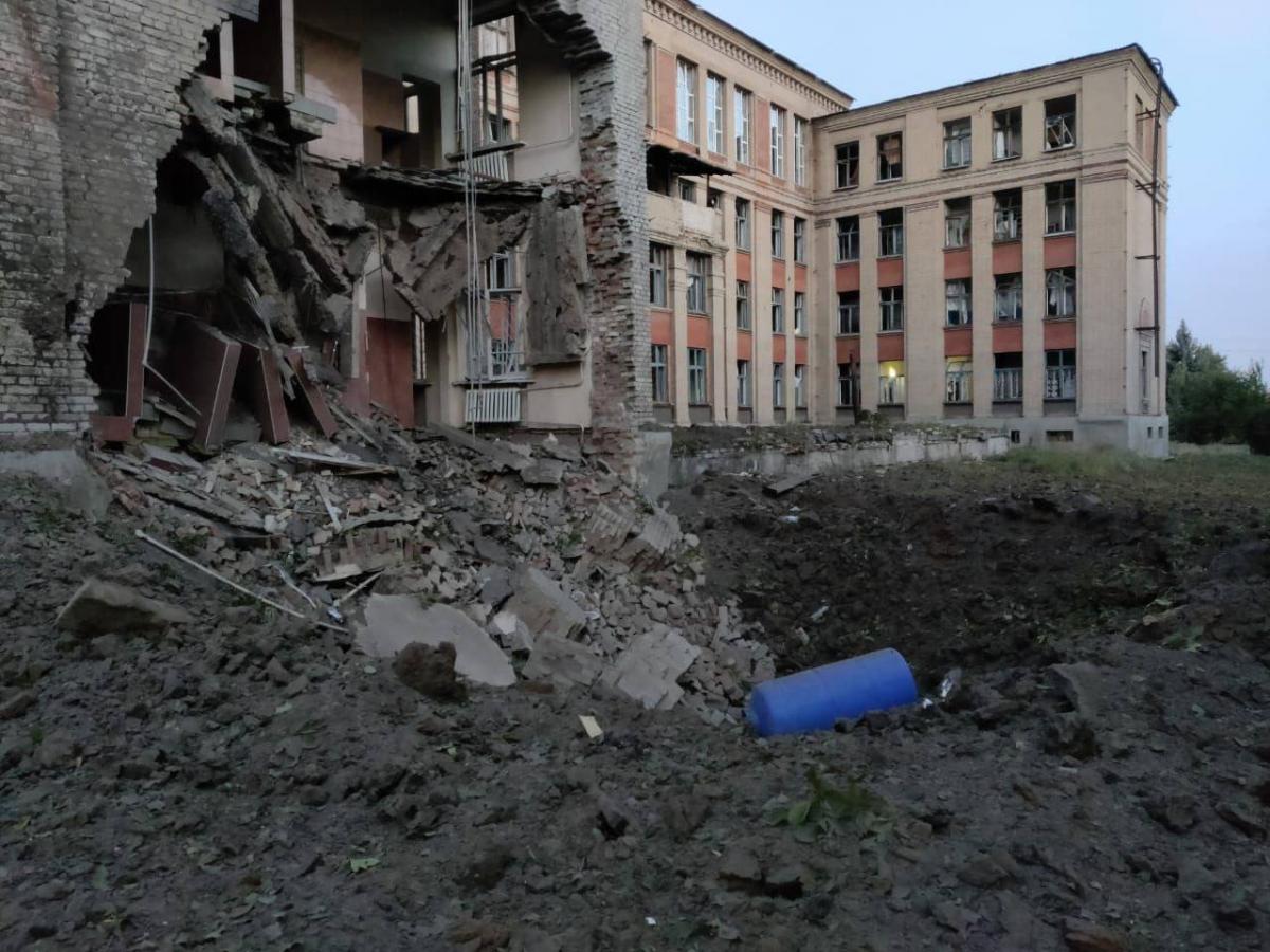 Русские разрушили еще одну школу в Донецкой области / фото t.me/pavlokyrylenko_donoda Русские разрушили еще одну школу в Донецкой области / фото t.me/pavlokyrylenko_donoda