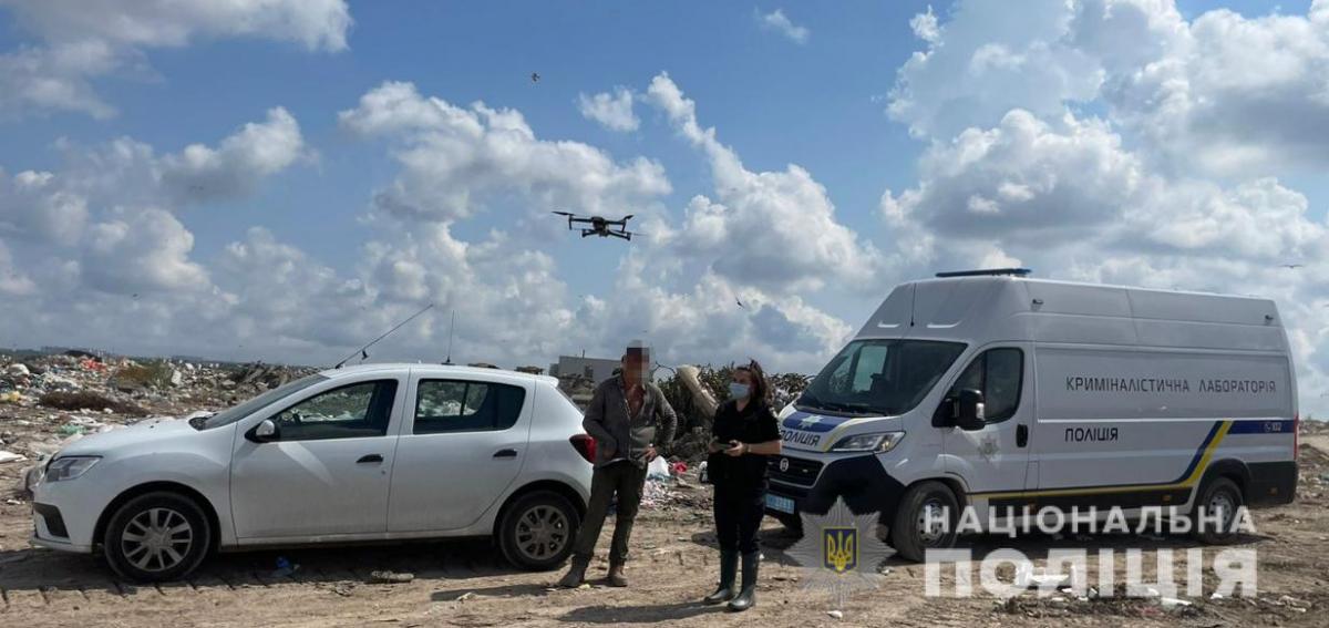 Тіло жінки знайшли на сміттєзвалищі / фото od.npu.gov.ua Тіло жінки знайшли на сміттєзвалищі / фото od.npu.gov.ua