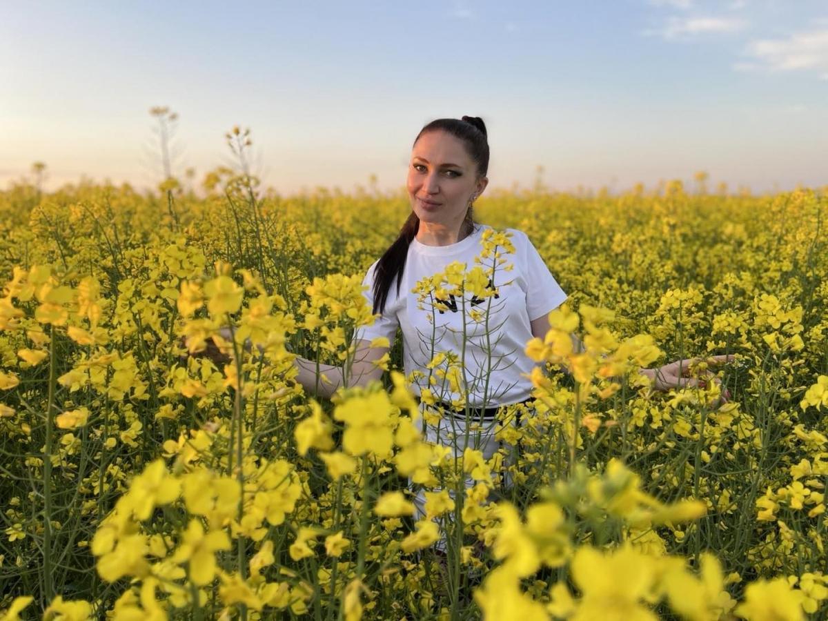 Алеся Бацман спела украинскую песню / instagram.com/alesiabatsman Алеся Бацман спела украинскую песню / instagram.com/alesiabatsman