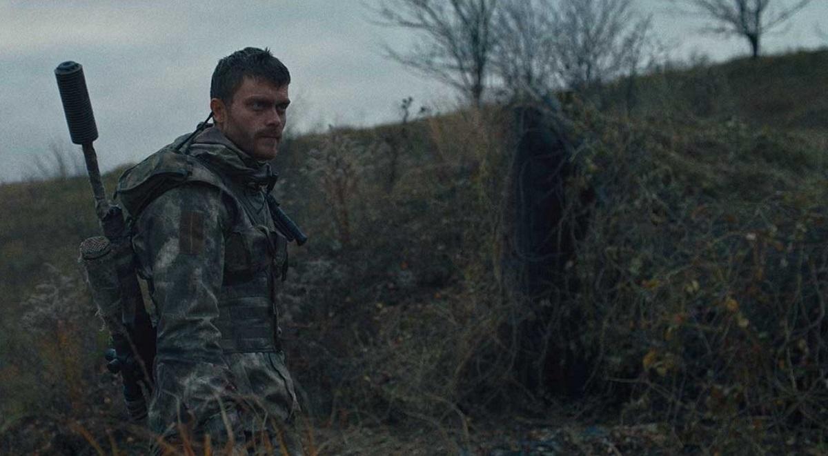 Кадр из фильма "Снайпер. Белый ворон" / фото Kinomania Film Distribution Кадр из фильма "Снайпер. Белый ворон" / фото Kinomania Film Distribution