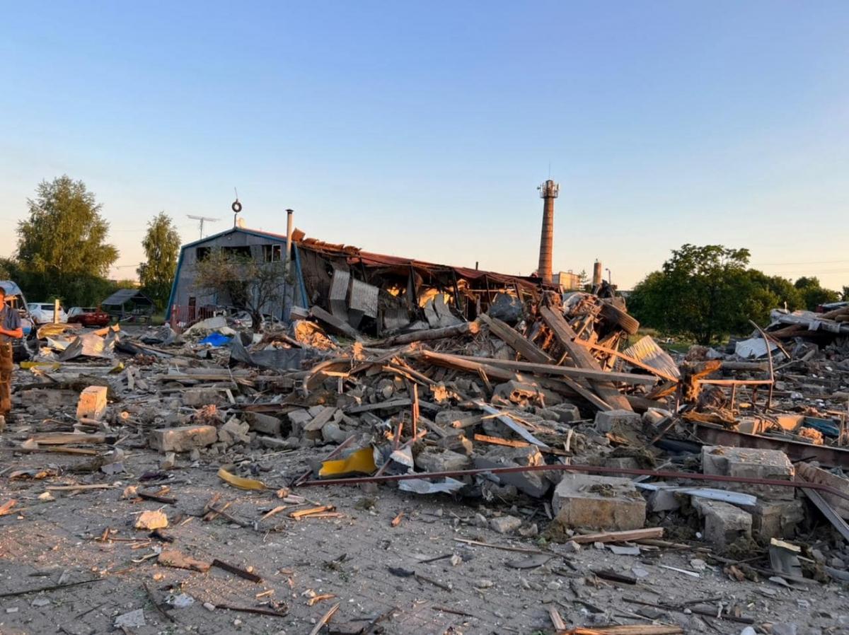 Сьогодні увечері ворогом завдано чотири ракетні удари / фото: СарниNews.City Сьогодні увечері ворогом завдано чотири ракетні удари / фото: СарниNews.City
