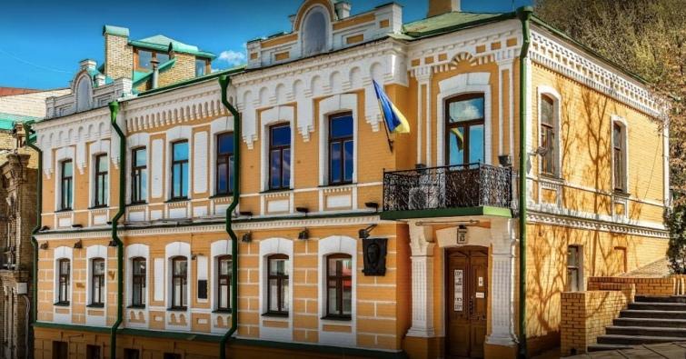 Музей Булгакова находится на Андреевском спуске / фото сайт музея Музей Булгакова находится на Андреевском спуске / фото сайт музея