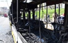 Окупанти на Херсонщині розстріляли евакуаційний автобус: загинули двоє людей