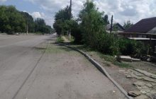 Оккупанты ударили по остановке общественного транспорта, церкви и многоэтажкам в Торецке