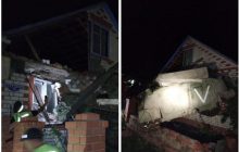 "Жест доброї волі": у Бєлгородській області екіпаж БМП протаранив приватний будинок (фото)