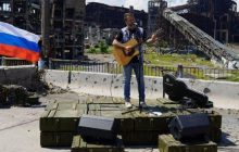 "Скиглення одного гітариста": окупанти влаштували рок-концерт на "Азовсталі" (фото)
