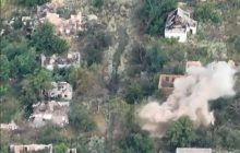 На Донецком направлении морпехи уничтожили до 15 оккупантов и склад с боеприпасами