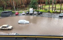 Многострадальные Ирпень и Буча "ушли под воду" после ливня (видео)