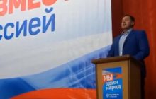 В Мелитополе устроили показуху насчет "референдума": главный коллаборант подписал бумажку