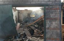 Оккупанты из реактивной артиллерии накрыли жилые кварталы города Орехов, есть разрушения (фото)