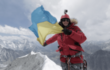 Телеведущий Комаров показал жуткое фото с российской ракетой на кухне жилого дома