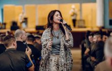 Надя Дорофєєва презентувала пісню з майбутнього україномовного альбому (відео)