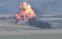 Бійці 30-ї бригади влаштували феєрверк із російського танка на Харківщині: яскраве відео