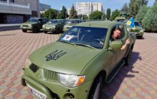 Серйозна допомога ЗСУ: Комаров показав, на що витратив гроші від продажу свого авто