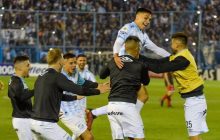 Претендент на гол року: аргентинський футболіст забив феноменальний м'яч з 70 метрів (відео)