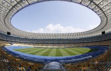 Скандал довкола показу матчів УПЛ: чому українці вимушені платити за перегляд футболу