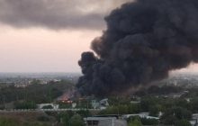 В оккупированном Крыму вспыхнул масштабный пожар (фото, видео)