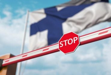 Вывозили продукцию для военных нужд: Финляндия требует арестовать троих россиян