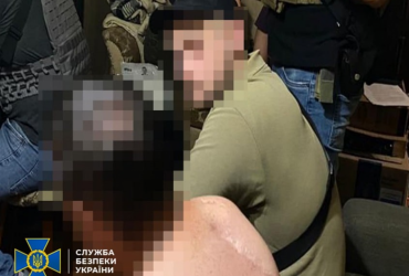 Наводили ракети на заводи: у Миколаєві затримали агентів ФСБ (фото)