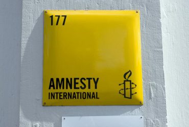 Зеленський дорікнув Amnesty International за відсутність реакції через дії росіян на ЗАЕС