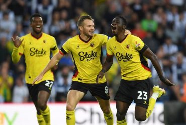 Момент геніальності: у чемпіонаті Англії був забитий унікальний гол зі своєї половини поля (відео)