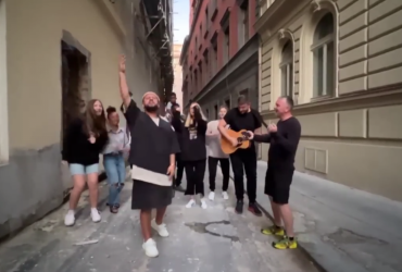 MONATIK записав кавер на пісню легендарного композитора Мозгового (відео)