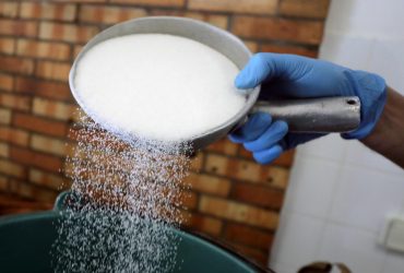 Цены на сахар могут вырасти: аналитик рассказала, будет ли дефицит