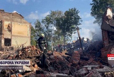 У Харкові оголосили день жалоби: людей досі шукають під завалами