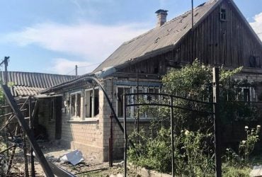 Російські окупанти вдарили по Нікопольському району, поранено двоє людей