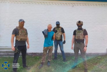 СБУ затримала російських агентів, які намагалися влаштуватися до ЗСУ (фото)