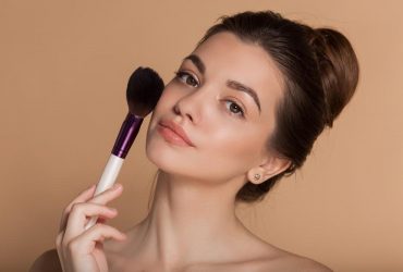 Спасение для лица: как избавиться от прыщей в домашних условиях