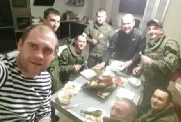 Росіяни зняли свої злочини у Циркунах на смартфон українки: та знайшла фото у Google-сховищі