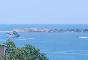 У Криму знову вибухи: Жданов допустив удар по Чорноморському флоту в Алупці