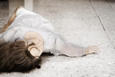 Реалистичная секс-кукла вызвала массовый приступ паники на популярном пляже