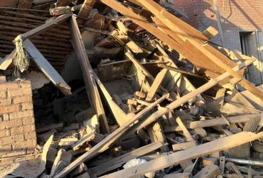 Россияне ночью активно обстреливали Днепропетровщину: ранены два человека (фото)