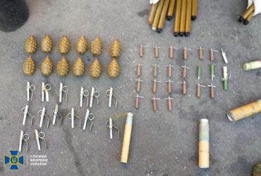 СБУ нейтралізувала два потужних канали нелегального переправлення зброї до Києва (фото)