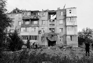 Оккупанты обстреляли дома в оккупированной Каменке: подробности о погибшей женщине с детьми