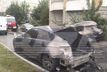 В РФ видали, що авто топ-чиновника Генштабу підпалила пенсіонерка під гіпнозом українців