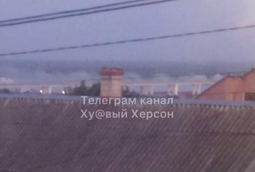 В Херсоні лунають вибухи: є прильоти по Антонівському мосту (відео)