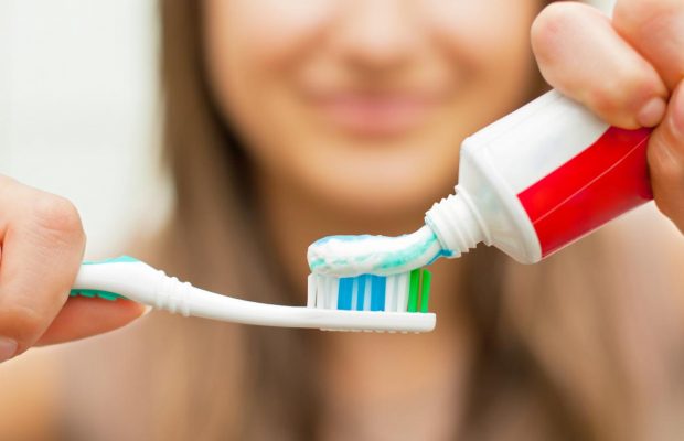 Как использовать зубную пасту не по назначению: 5 неожиданных вариантов