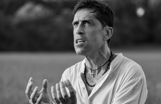 Російського артиста зворушили сльози українців на концерті (відео)