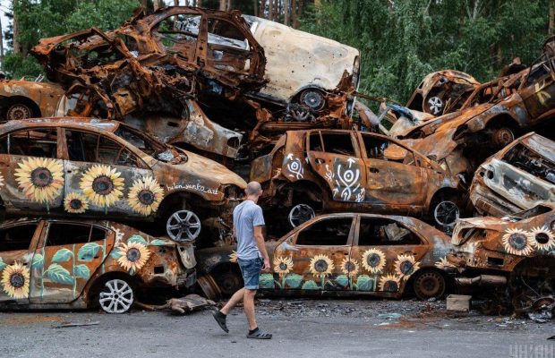 В Держтуризму закликали утриматися від "туризму по місцях масових вбивств"