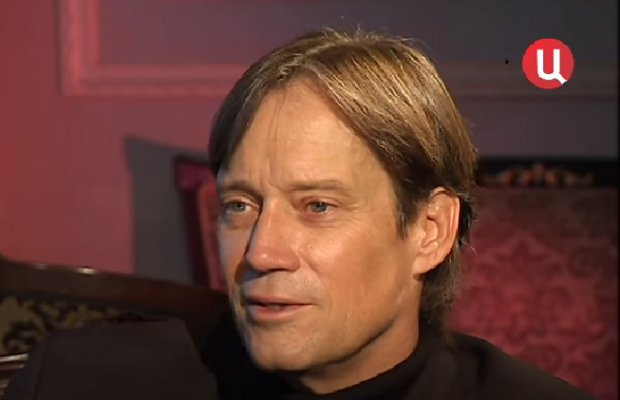 Зірка "Дивовижних мандрів Геракла" закликав не допомагати Україні грошима