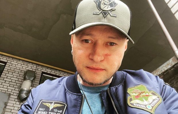 Хливнюка "задушили" сльози під час концерту: "Будемо бити за Ірпінь, який ти мучив" (відео)