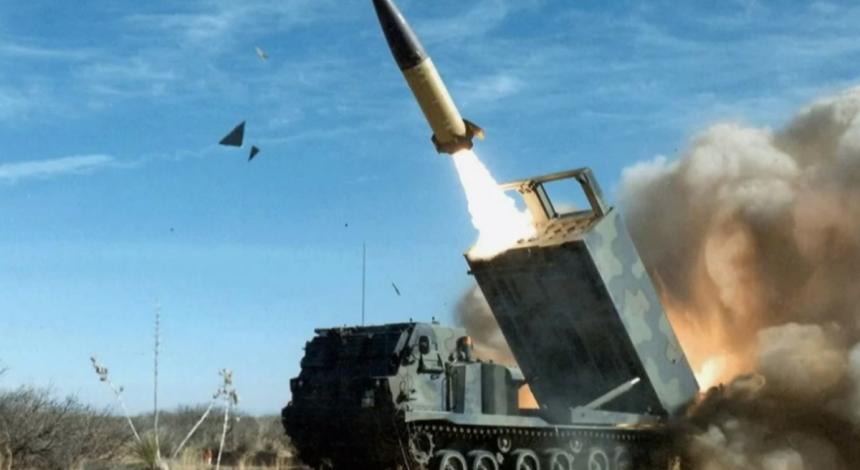 США продовжать постачати Україні ракети ATACMS, - Білий дім