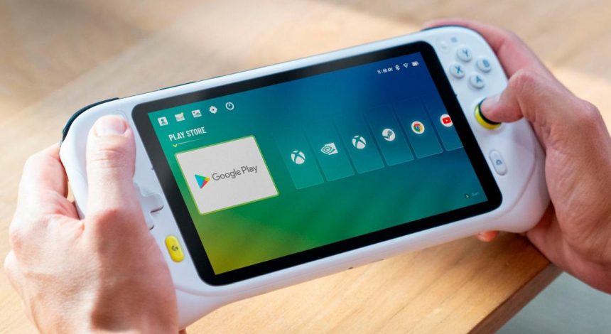 В сеть попали первые изображения "облачной" консоли от Logitech и Tencent