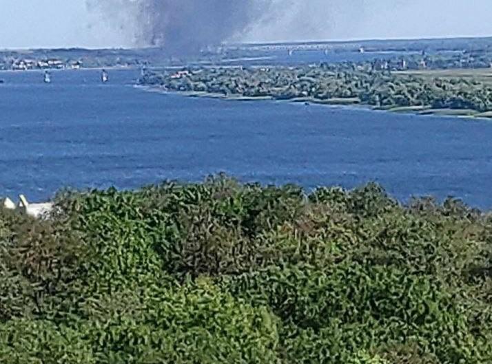 В Антоновке прогремели взрывы / скриншот В Антоновке прогремели взрывы / скриншот