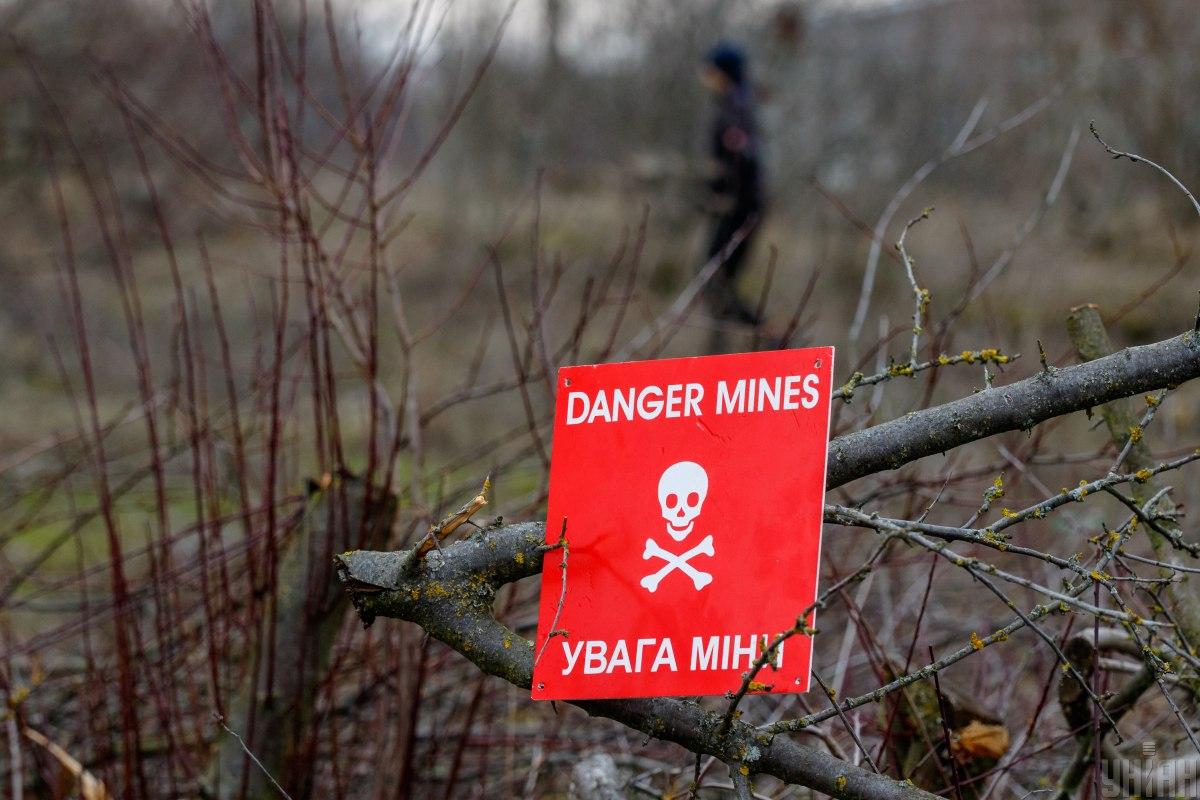 На освобожденных территориях Харьковщины очень высокой является минная опасность / фото УНИАН, Янош Немеш